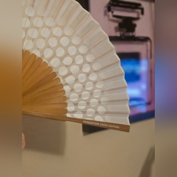 NEW Louis Vuitton Fondation Museum Folding Fan! - Picture 8 of 10